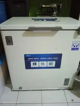 Freezer Midea HS-258CK REF Chest Freezer 200 Liter