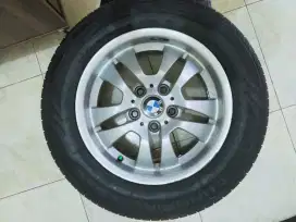 Ban mobil BMW bekas