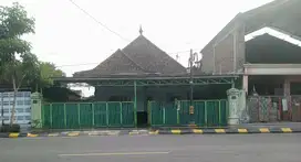 Disewakan Rumah di JALAN MAYJEN , Manguharjo , Madiun , Jawa Timur