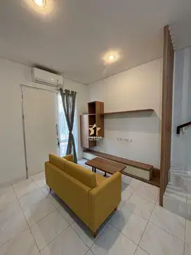 Rumah 2 Kamar Full Furnished di Perbatasan Gading Serpong & BSD