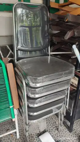 5 pcs Kursi susun kursi pesta kursi kantor merek kingdom