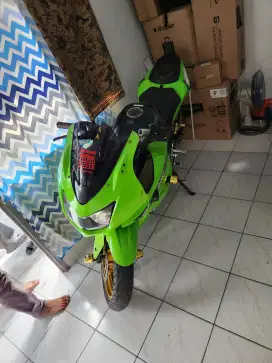 KAWASAKI NINJA 250R 2008 KARBU