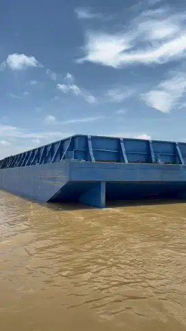 Jual Kapal Tongkang 1 Set 110 Feet Tahun 2015