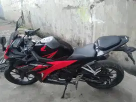 Honda CBR ABS thun 2019 pajak panjangg mesin halus siap gas gan.