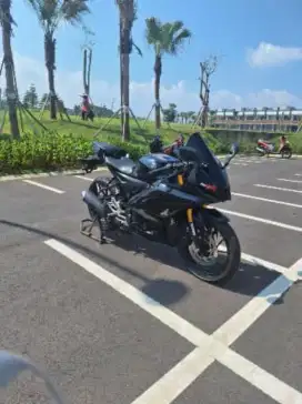 Yamaha R15 v4 2022