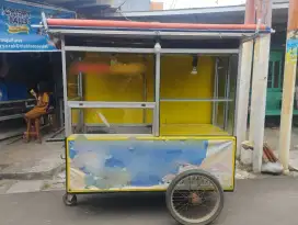 Gerobak bekas jualan
