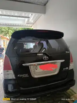 Kijang Innova v luxury a/t 2009