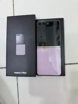 Samsung Z Flip 6 8/256 Sein