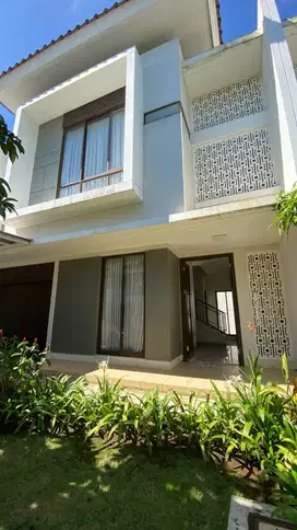 Rumah Dijual Cluster Btari Summarecon Bandung
