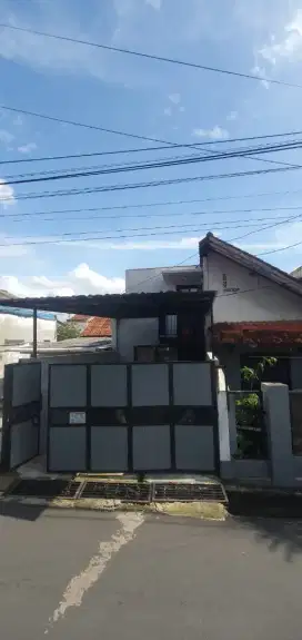 Rumah dekat TB Simatupang, Stasiun, UI