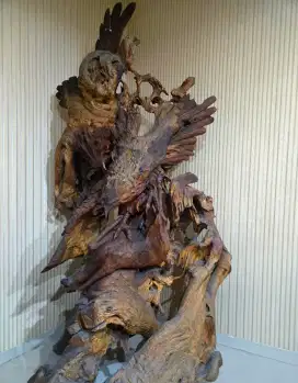Dijual Patung Elang Kayu Jati Asli