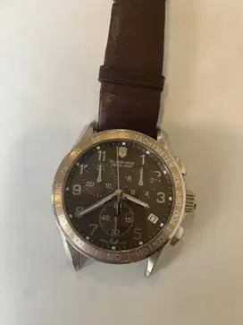 Jam Pria Original VICTORINOX Swiss Army Chrono Classic Dial