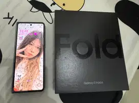 Samaung Z Fold 4
