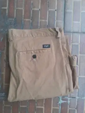 Chino erigo size 36