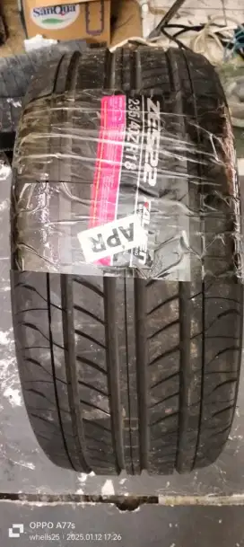 Ban falken 235/40/18 baru