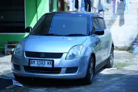 Suzuki Swift 2009 Bensin