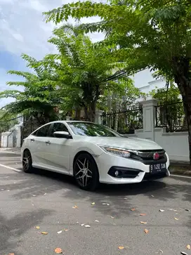 CIVIC 1.5 ES TURBO PRESTIGE 2016