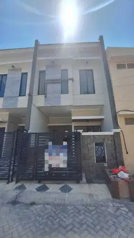 Rumah 2 Lantai Baru Semi Furnished SHM di Mulyosari Siap Huni