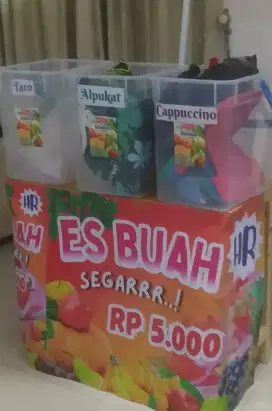 Aquarium es buah