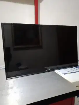 TV LED Samsung  32 Inch /Analog