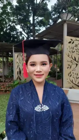MAKEUP WISUDA 100K