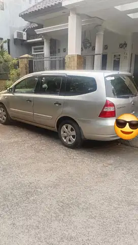 Nissan Grand livina 2010 Bensin