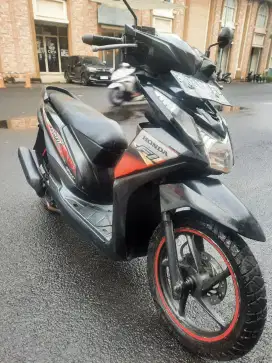 Honda beat tahun 2014