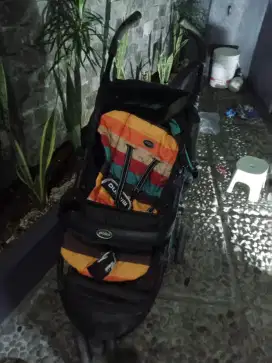Stroller Bayi Merek Pliko