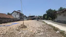 DEKAT PASAR GENTAN: Tanah siap AJB di Jakal 10, Mobil Papasan