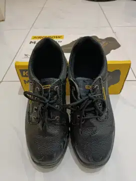 Sepatu safety KRISBOW MAXI 4