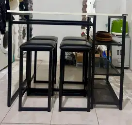 Meja Makan Mora Set 4 Informa