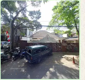 Jual rumah hitung tanah , jalan Riau Bandung, cocok buat usaha