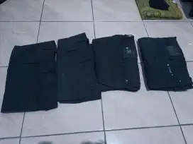 Celana Bahan Hitam