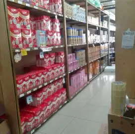 DIBUTUHKAN SEGERA WANITA JAGA TOKO PERLENGKAPAN BAYI