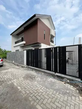 Rumah Mewah 2 Lantai Dekat Perum Pondok Permai Jl Palagan