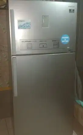 kulkas samsung inverter 2 pintu jumbo 475 liter normal banget