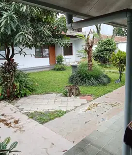 Diskon 50%..Rumah Belanda Terawat Sayap Dago