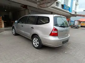 Nissan Livina 2010 Bensin