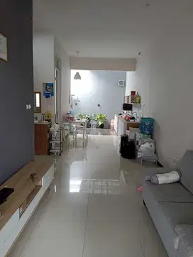 Dijual rumah di taman Kopo indah 3 siap huni