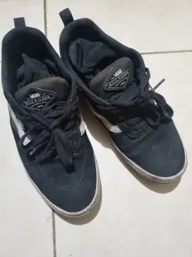 Vans Original Kyle Walker 43 – Sepatu Bekas Keren