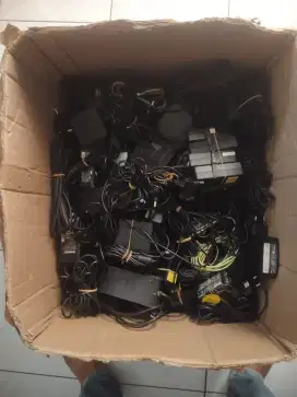 Charger laptop merek campur murah aja