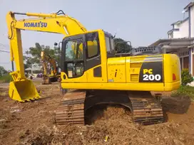 PC 200 Komatsu 2016