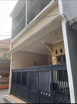 RUMAH DI JUAL DAERAH HALIM FULL FURNISHED