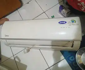 Jual cpt ac midea 1/2pk pipa msh baru