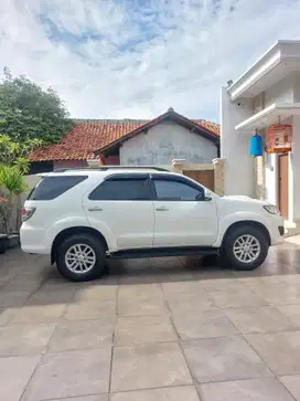 Toyota Fortuner 2012 Diesel
