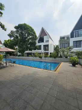 Rumah DIjual Pejaten - Jati Padang. Townhouse, Jal besar. SUPER NEGO