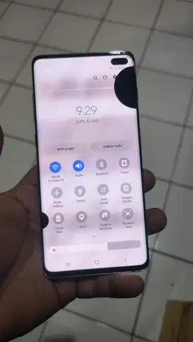 Samsung s10 plus 8/128 indo resmi