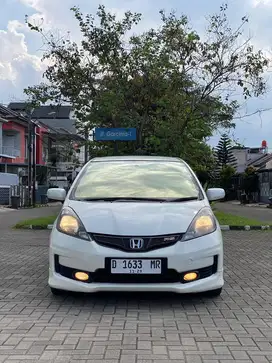 Jazz rs 2014 matic putih