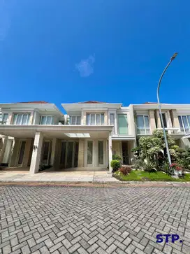 Rumah mewah full furnished di Pakuwon City cluster Grand Island