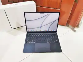 Macbook Air M2 2022 13inch 8GB 256GB Fullset